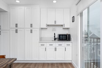 The Rise in Los Angeles, CA - Building Photo - Interior Photo