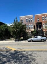 2122 W Madison St, Unit 2 in Chicago, IL - Building Photo - Building Photo