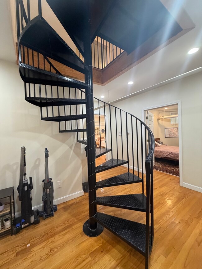 36 Euston St, Unit 1 in Brookline, MA - Building Photo - Building Photo