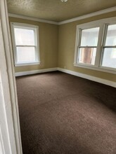 3513 SW Adams St in Peoria, IL - Building Photo - Building Photo