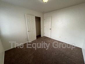 1424 Cottage Pl in Porterville, CA - Building Photo - Building Photo