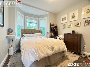 14 Cottage St, Unit 2 in Boston, MA - Foto de edificio - Building Photo