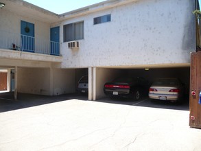 4535 Murietta Ave in Sherman Oaks, CA - Building Photo - Building Photo