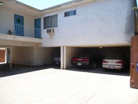 4535 Murietta Ave in Sherman Oaks, CA - Foto de edificio - Building Photo