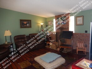 9801 E Nicaragua Pl in Tucson, AZ - Building Photo - Building Photo