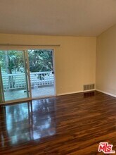 8725 Beckenham Ln in Inglewood, CA - Building Photo - Building Photo