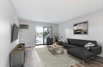 550 Graceland Ave, Unit 5 in Des Plaines, IL - Building Photo - Building Photo