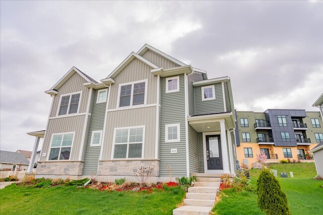 property at 903 Blue Crane Run
