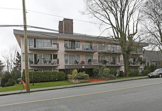 426 10th St in New Westminster, BC - Building Photo - Building Photo