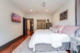 245 Ogden Ave. in Jersey City, NJ - Building Photo - Building Photo