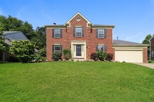 8133 Rose Petal Dr in Florence, KY - Building Photo