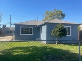 1315 Washington Ave in Bakersfield, CA - Building Photo