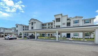 17600 Opal Sand Dr in Venice, FL - Building Photo