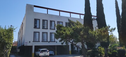 Buckingham Arms in Los Angeles, CA - Building Photo - Primary Photo