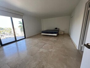 8877 Collins Ave, Unit 404 in Surfside, FL - Building Photo - Building Photo