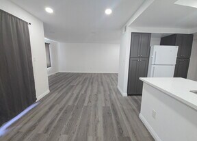 2255 Cahuilla St, Unit 133 in Colton, CA - Building Photo