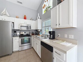 1140 Mariner Cay Dr in Haines City, FL - Foto de edificio - Building Photo