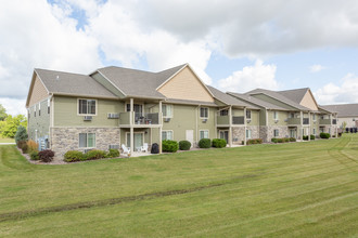 Broadway Commons Apartment Homes in Waukesha, WI - Building Photo - Building Photo