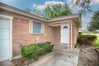 9625 Catlett Ln in La Porte, TX - Building Photo - Building Photo