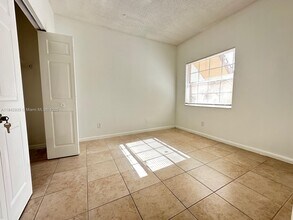601 Cypress Lake Blvd in Pompano Beach, FL - Building Photo - Building Photo