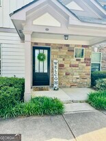 451 N Columbia St in Milledgeville, GA - Building Photo