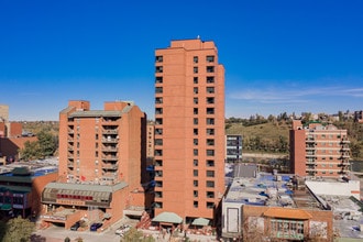 Wah Ying Mansion in Calgary, AB - Building Photo - Building Photo