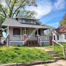 831 SW Jewell Ave in Topeka, KS - Foto de edificio - Building Photo