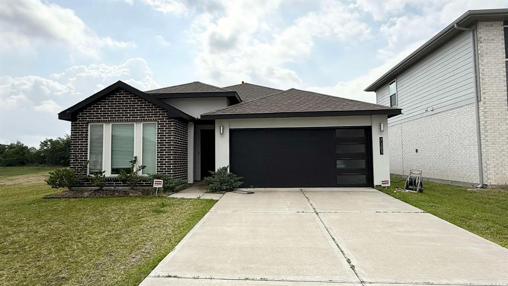 7103 Colwyn Bay Trl in Richmond, TX - Building Photo