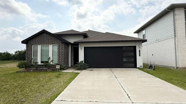 property at 7103 Colwyn Bay Trl