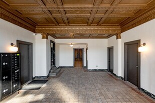 Heather Hall in Detroit, MI - Building Photo