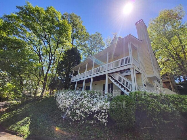 1155 Davis Pl NW in Atlanta, GA - Building Photo - Building Photo