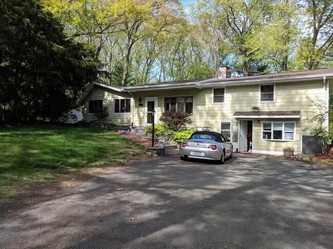 83 Locust St, Unit First floor