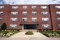 Audubon Arms in Audubon, NJ - Foto de edificio - Building Photo