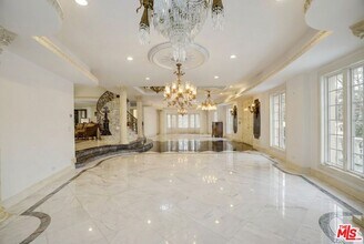 2258 Gloaming Way in Beverly Hills, CA - Building Photo - Building Photo