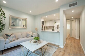 5736 Lauretta St in San Diego, CA - Building Photo - Building Photo