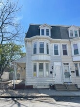 132 N West St, Unit 1 in York, PA - Building Photo - Building Photo
