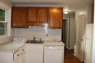 102 Federal St in West Hartford, CT - Building Photo - Building Photo