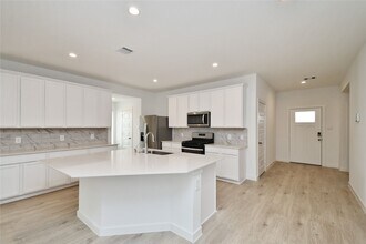 30330 Reagans Rnch Dr in Katy, TX - Building Photo - Building Photo