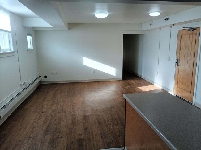 201 N 5th Ave W in Virginia, MN - Foto de edificio - Building Photo