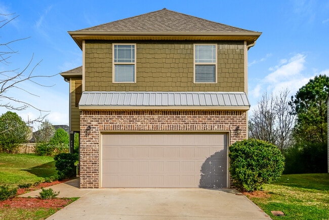 property at 436 Concord Terrace