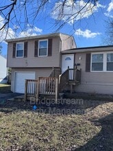 105 Woodard Dr in Englewood, OH - Building Photo - Building Photo