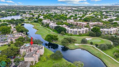 9441 Live Oak Pl in Davie, FL - Building Photo - Building Photo