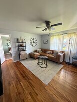 70 Carroll Ave, Unit 508 in Newport, RI - Building Photo