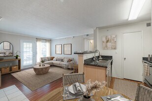 Medical Center in San Antonio, TX - Building Photo