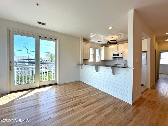 property at 865 Arnold Ave