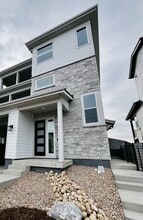11511 Amplify Cir in Lone Tree, CO - Foto de edificio - Building Photo