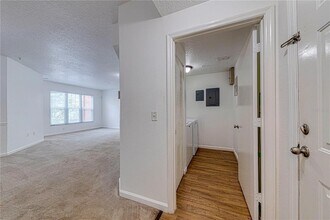 5500 Metrowest Blvd in Orlando, FL - Building Photo - Building Photo