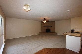 110 W Way Dr in Allen, TX - Building Photo - Building Photo