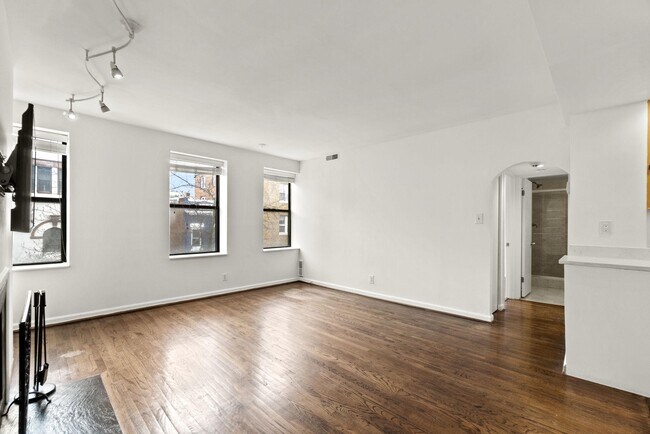 1736 Willard St NW in Washington, DC - Building Photo - Building Photo
