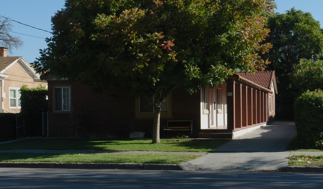 518 N 3rd St in San Jose, CA - Foto de edificio - Building Photo